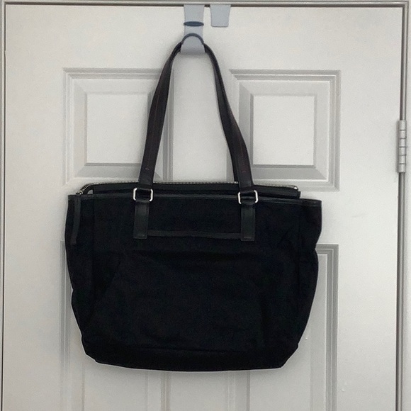 Tumi Cortina series Travel Bag - Picture 3 of 9